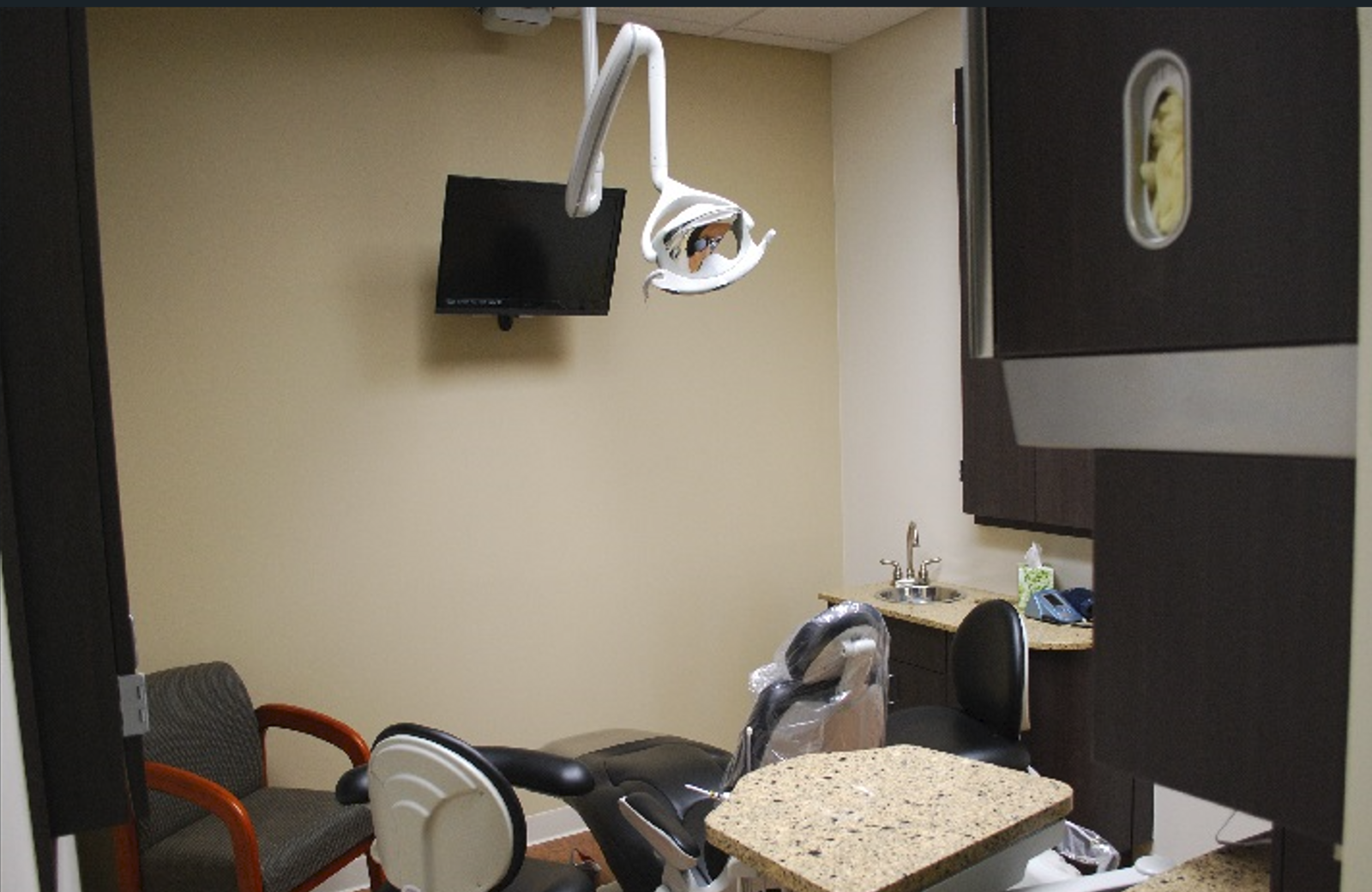 Meridian Dental office exterior and signage